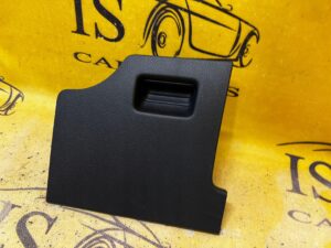 OSŁONA ZAŚLEPKA SCHOWEK W DESCE SKODA SCALA