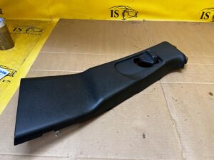 POSZYCIE OSŁONA SŁUPKA ŚRODKOWEGO B LEWY INFINITI Q30 MERCEDES A W176