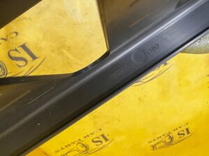 OSŁONA ZAŚLEPKA ZAMKA ZAWIASU FOTELA TYŁ MERCEDES GL X166