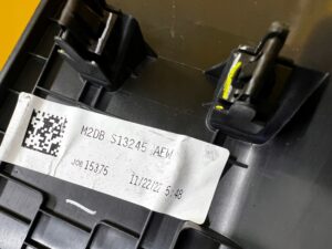 PLASTIK OSŁONA LISTWA PROGU PROGOWA TYŁ LEWY LEWA 4 DRZWI FORD BRONCO 21-