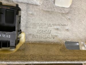 PÓŁKA BAGAŻNIKA TYLNA INFINITI Q70 M35 ROLETA BOSE