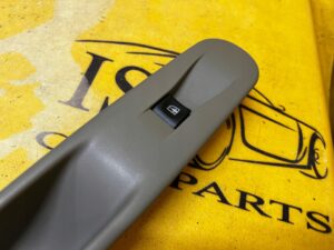 PRZYCISK PRZEŁĄCZNIK SZYBY DRZWI PRZÓD PRZEDNI PRAWY RENAULT ZOE I Z.E.