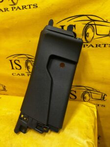 POSZYCIE OSŁONA OBUDOWA SŁUPKA C TYŁ PRAWY 4 DRZWI FORD BRONCO 21-