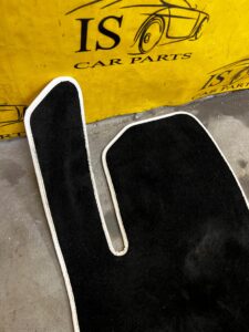 KOMPLET DYWANIKI WELUROWE TESLA MODEL 3