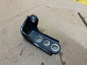 ZAWIAS DRZWI PRZÓD PRAWY GÓRNY FORD EXPLORER MK6