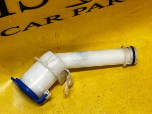 WLEW PŁYNU SPRYSKIWACZA LR DISCOVERY V L550