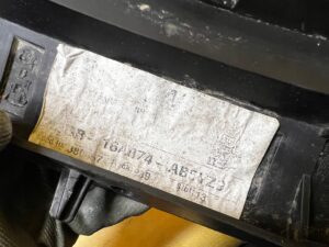 LISTWA POSZERZENIE BŁOTNIKA PRZÓD PRAWA PRAWY 33″ FORD BRONCO 21-