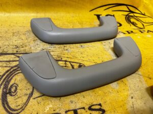 RĄCZKA UCHWYT PODSUFITKI TOYOTA HILUX VIII 8