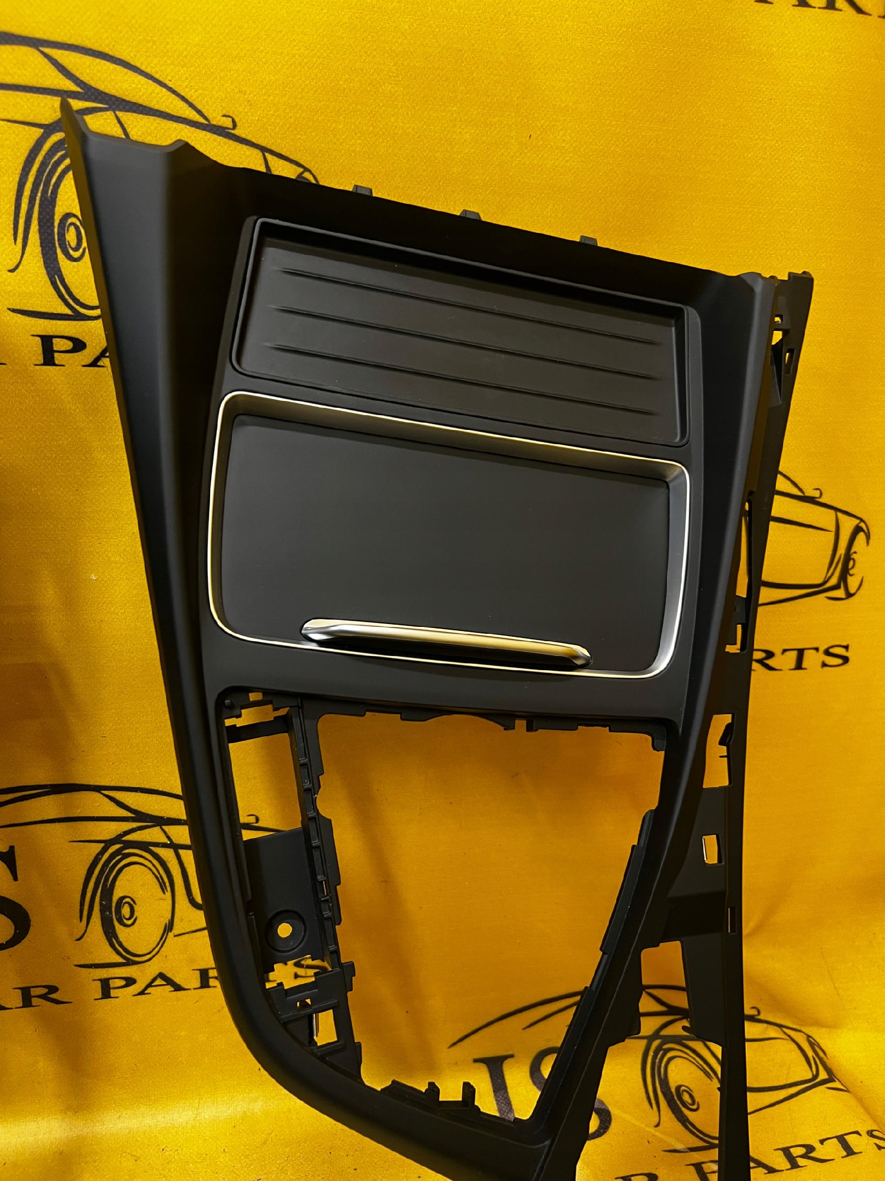 OSŁONA TUNELU SCHOWEK UCHWYT CUPHOLDER BMW 2 F22