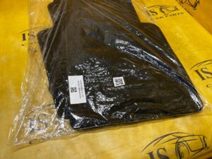 DYWANIKI WYCIERACZKI WELUROWE ORYGINALNE 4 DRZWI FORD BRONCO 21- NOWE OEM