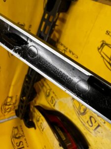 BOCZNY PANEL KONSOLI RANGE ROVER VELAR L560