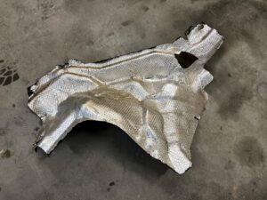 BLACHA OSŁONA OBUDOWA TERMICZNA ŚCIANY GRODZIOWEJ PRAWA FORD EXPLORER MK6