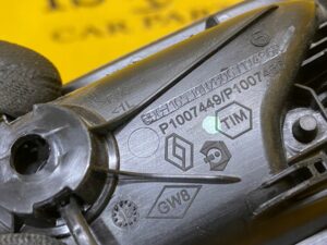 KLAMKA WEWNĘTRZNA DRZWI PRZÓD TYŁ LEWY LEWA  DACIA DUSTER II