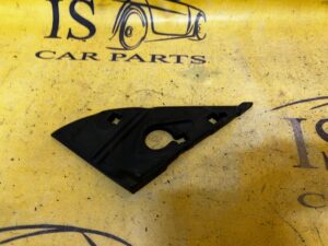 USZCZELKA TRÓJKĄT LUSTERKA PRAWA BMW E92 M3