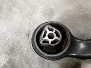 WAHACZ DOLNY PRZÓD PRZEDNI LEWY BMW X5 F15 X6 F16