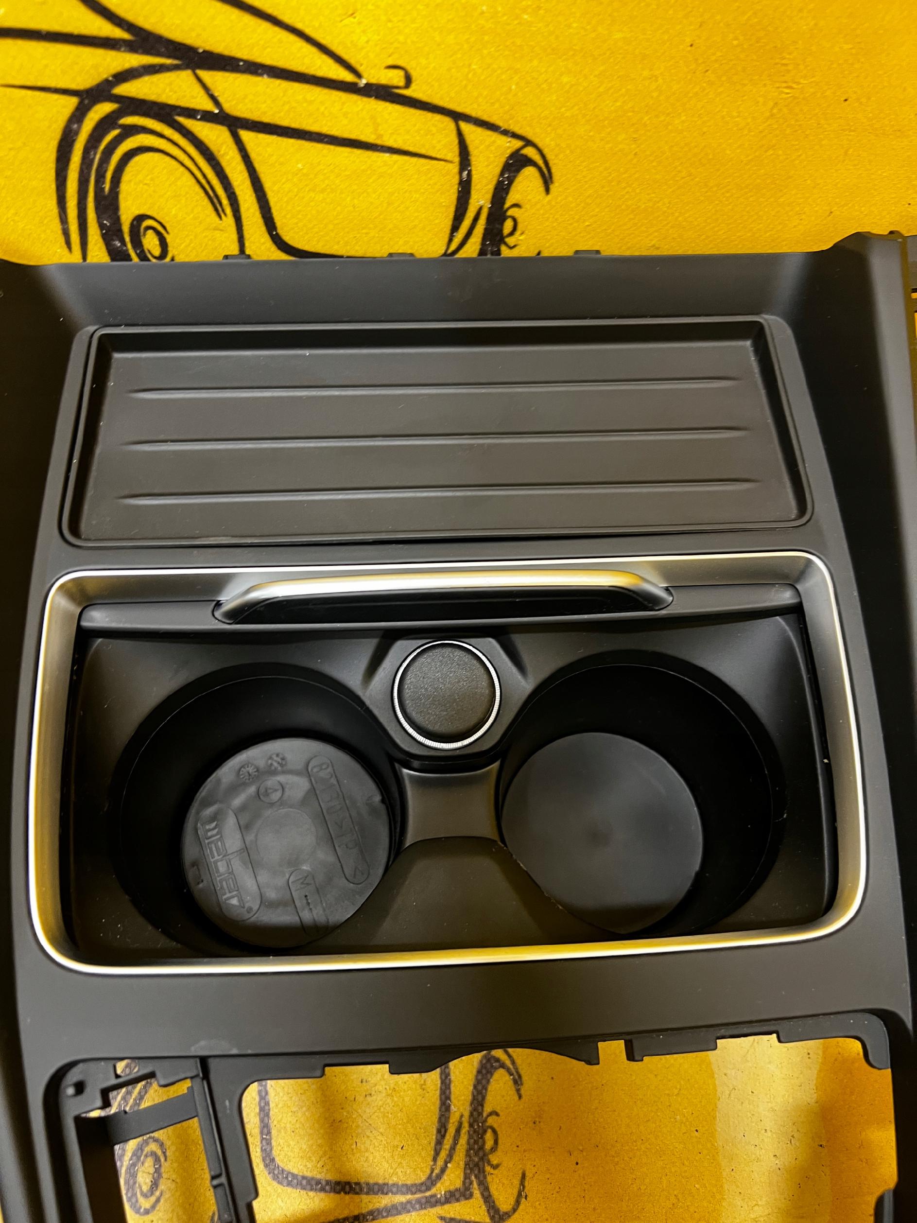 OSŁONA TUNELU SCHOWEK UCHWYT CUPHOLDER BMW 2 F22