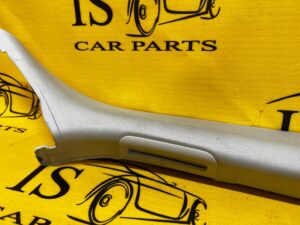 OSŁONA POSZYCIE SŁUPKA A PRZÓD PRAWA PRAWY RANGE ROVER VELAR L560