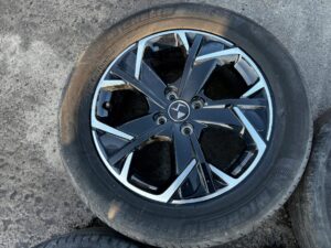 KOŁA FELGI OPONY LETNIE CITROEN DS3 CROSSBACK 215/60 R17