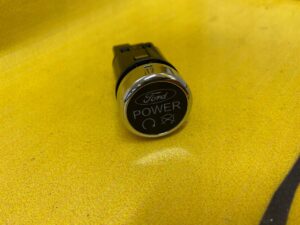 PRZYCISK WŁĄCZNIK START STOP FORD FIESTA MK7 LIFT