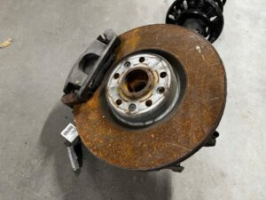 NOGA ZWROTNICA AMORTYZATOR PRZÓD LEWY PEUGEOT 508 II