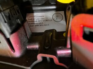 LISTWA OZDOBNA DEKOR PRZYCISK START STOP KONSOLI DESKI AUDI SQ7 4M0