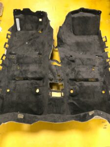 DYWAN WYKŁADZINA PODŁOGA TAPICERKA INFNITI Q50