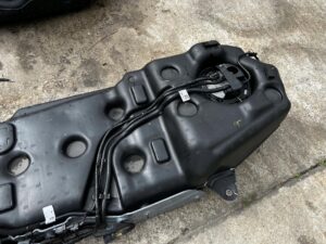 KOMPLET ZBIORNIK BAK POMPA PALIWA FORD EXPLORER VI MK6 3.0 V6 PHEV HYBRID