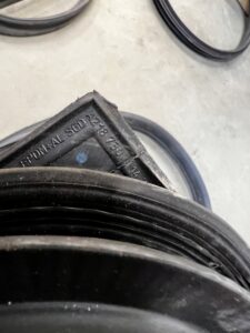 USZCZELKA DRZWI TYŁ PRAWA PRAWY MERCEDES CLS W218 SHOOTING BRAKE