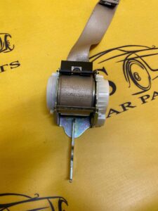 PRAWY LEWY PAS BEZPIECZEŃSTWA TYŁ JASNY BMW 5 F10