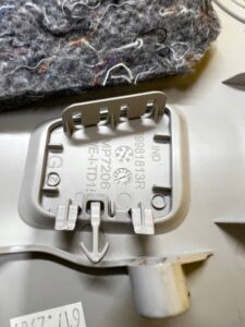 POSZYCIE OSŁONA OBUDOWA SŁUPKA PRZÓD A LEWY RENAULT SCENIC IV