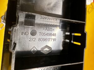 PANEL PRZEŁĄCZNIK SZYBY DRZWI PRZÓD PRAWY DACIA JOGGER