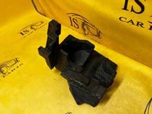 UCHWYT MOCOWANIE CHŁODNICY KANAŁ POWIETRZA PRAWY MERCEDES GL X166 4.7 V8