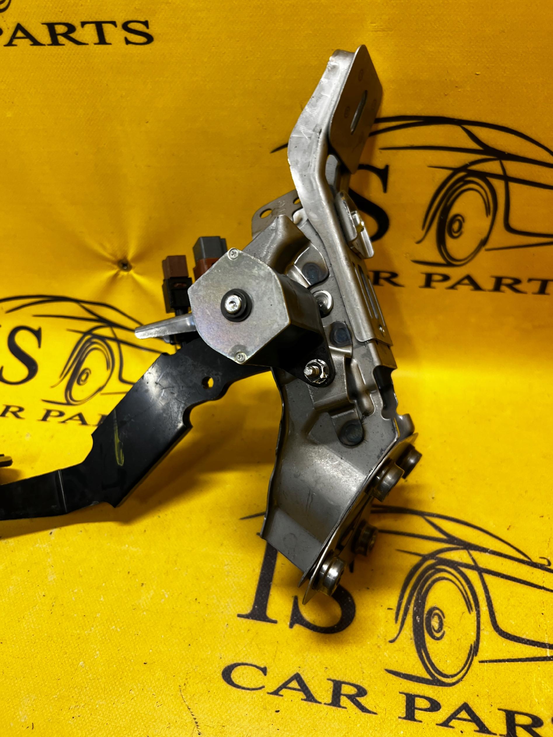 PEDAŁ HAMULCA NOŻNEGO INFINITI Q70 M35H 3.5H