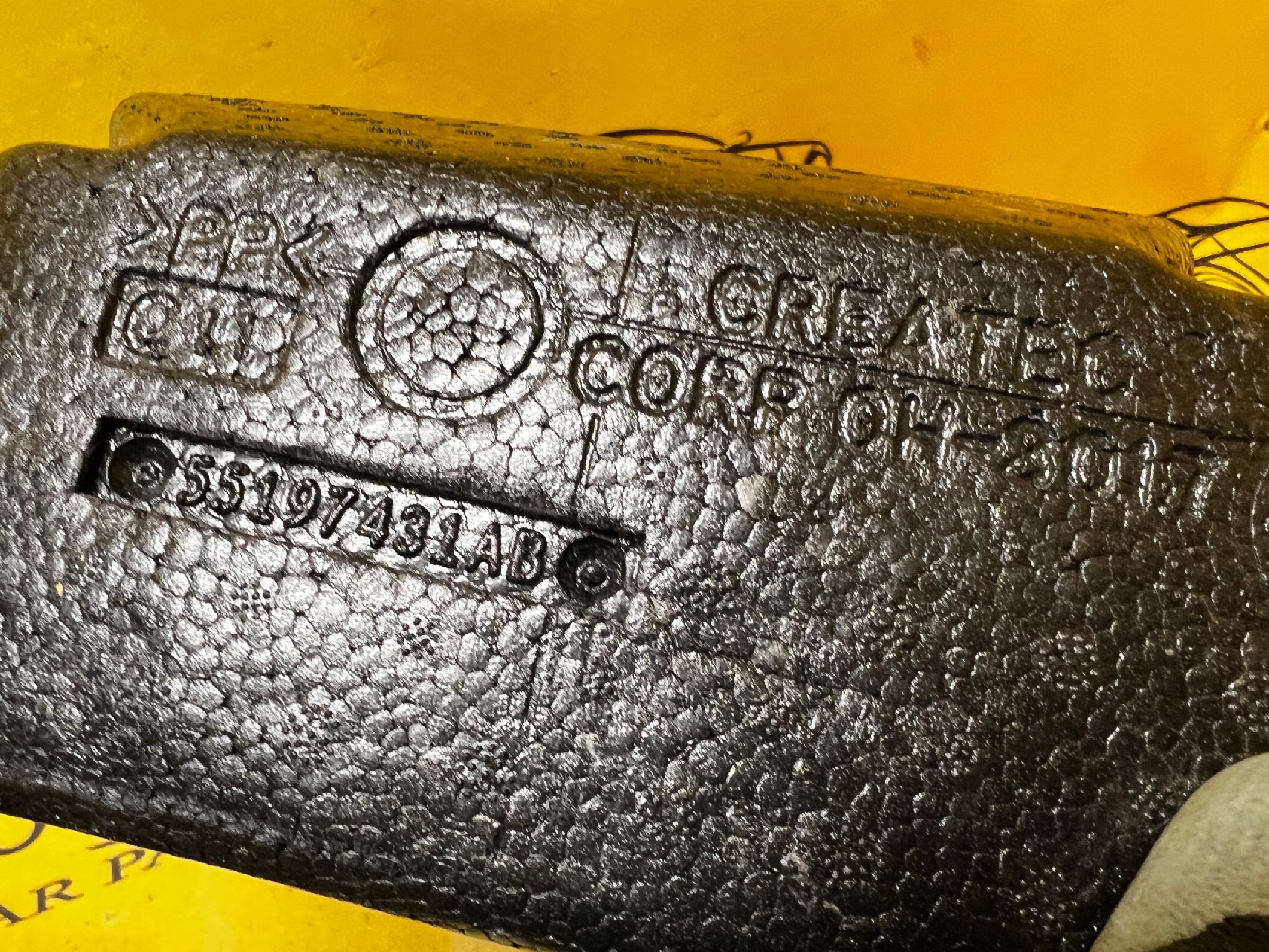 STYROPIAN PODNÓŻEK JEEP GRAND CHEROKEE WK2