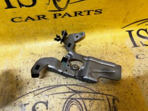 UCHWYT WSPORNIK MOCOWANIE CZUJNIKA NISSAN RENAULT MEGANE IV 1.5 DCI