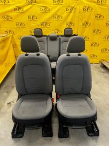 KOMPLET FOTELE KANAPA PRZÓD TYŁ AIRBAG ISOFIX FORD ESCAPE MK4 USA