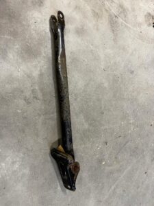 WAHACZ CIĘGNO TYŁ TYLNY DOLNY LEWY RANGE ROVER EVOQUE L538 2.0 B