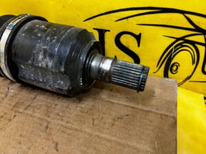 PÓŁOŚ PRZÓD PRZEDNIA LEWY LEWA KIA SORENTO III 2.2 CRDI