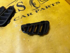 KRATKA ZAŚLEPKA MASKOWNICA DESKI LEWA RENAULT MEGANE IV