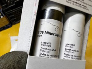 LAKIER ZAPRAWKA ZAPRAWKOWY BMW B39 MINERALGRAU MET. NOWY OEM