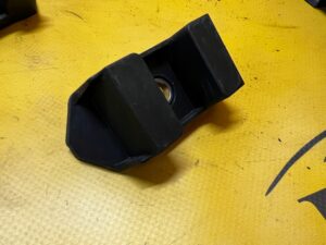 WSPORNIK MOCOWANIE PODŁOGI BAGAŻNIKA DACIA SANDERO III STEPWAY 2023R