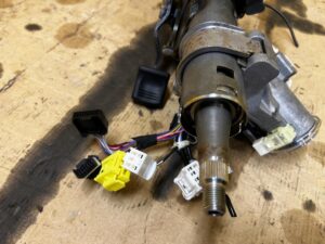 KOLUMNA KIEROWNICZA STACYJKA TOYOTA HILUX VIII EU