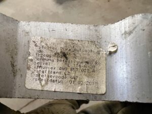 KOMPLET WSPORNIK MOCOWANIE DESKI KONSOLI LEWE PRAWE AUDI A8 D4