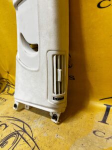 OSŁONA POSZYCIE TAPICERKA SŁUPKA B PRAWA ALCANTARA AUDI A8 D4