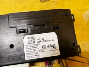 KOMPLET EKRAN NAWIGACJI MODUŁY RADIO FORD ESCAPE MK4