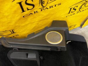 BOCZEK BAGAŻNIKA LEWY RANGE ROVER EVOQUE L538 3 DRZWI