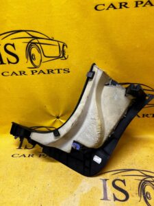 PRAWY NAROŻNIK OSŁONA PROGU RENAULT MEGANE IV