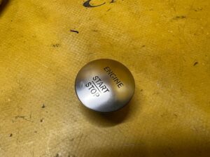 PRZEŁĄCZNIK PRZYCISK START STOP MERCEDES GLS X166