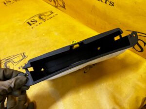 SCHOWEK PÓŁKA INSTRUKCJI FORD MUSTANG VI