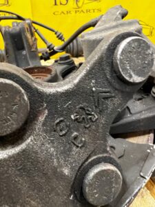 ZWROTNICA PIASTA TARCZA PRZÓD LEWY PEUGEOT 308 II T9 1.5 1.6 BLUE HDI